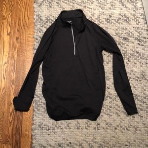 Old navy maternity workout pullover